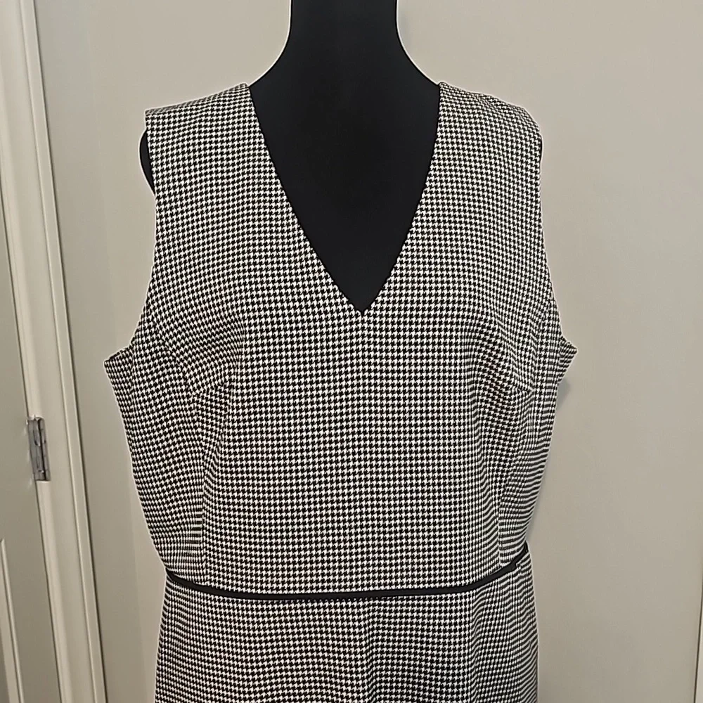 Ann Taylor Black/White Checked Dress - Picture 2 of 4